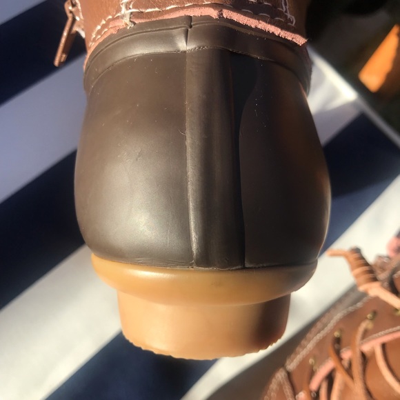 Serra Brown Boots - Picture 4 of 8